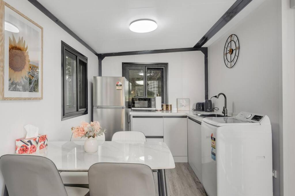 2 Bedrooms Cabin 5 Min To Pukekohe Town Centre Eksteriør billede